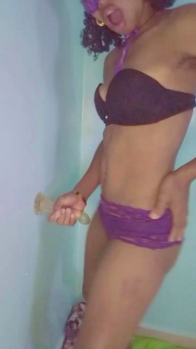 EmillieG live cam on Cam4