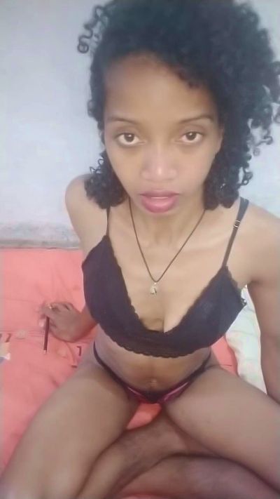 EmillieG live cam on Cam4