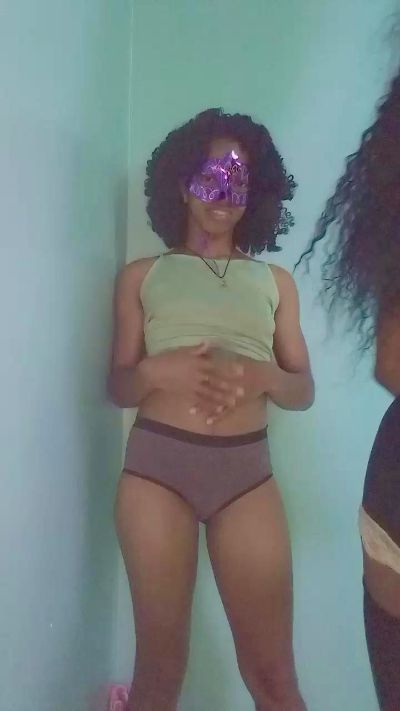 EmillieG live cam on Cam4