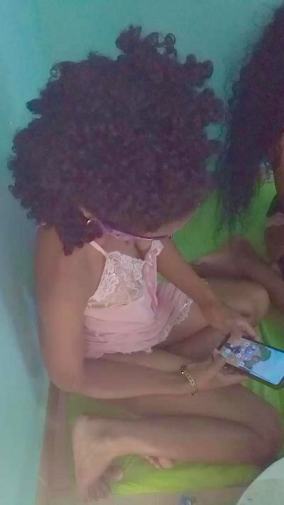 EmillieG live cam on Cam4