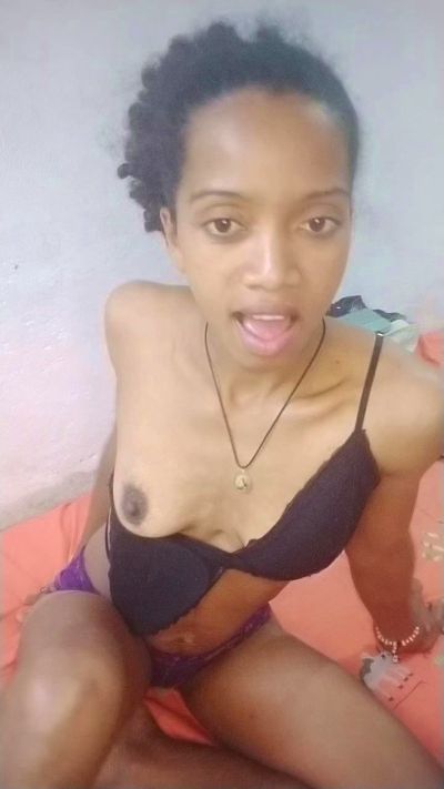 EmillieG live cam on Cam4