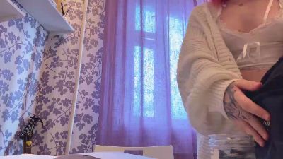 EmilyMedeiros live cam on Cam4