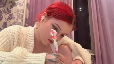 EmilyMedeiros live cam on Cam4