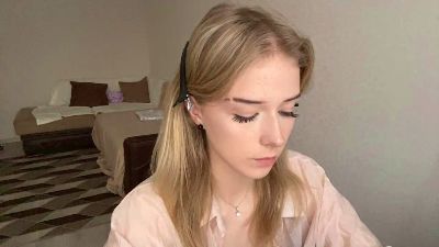 EmilyMint live cam on Cam4