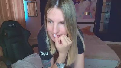 EmilyWalkeri live cam on Cam4