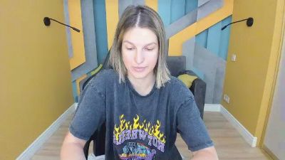 EmilyWalkeri live cam on Cam4