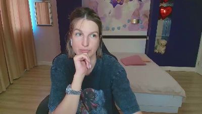 EmilyWalkeri live cam on Cam4