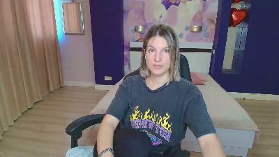 EmilyWalkeri live cam on Cam4