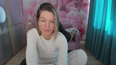 EmilyWalkeri live cam on Cam4