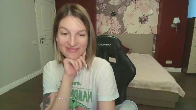 EmilyWalkeri live cam on Cam4