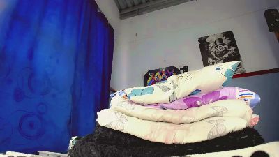 Emily_Hotss live cam on Cam4