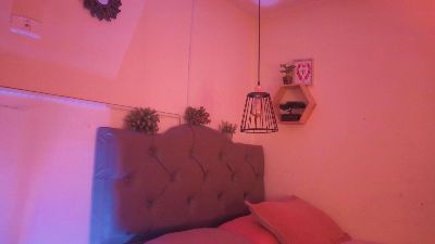 Emily_leinner live cam on Cam4