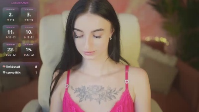 EmilyyMoon live cam on Cam4