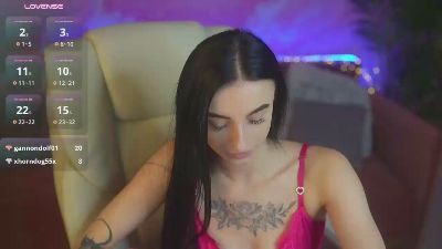 EmilyyMoon live cam on Cam4