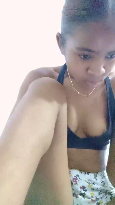 Emina live cam on Cam4