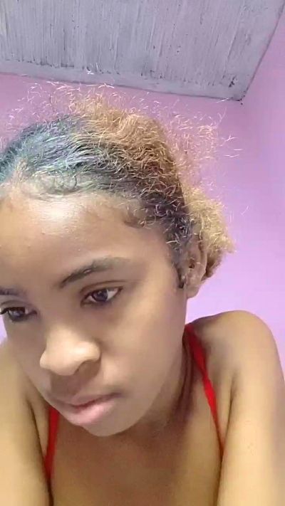 Emina live cam on Cam4