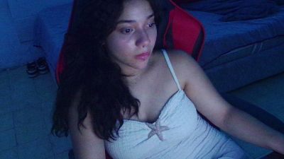 Emma969 live cam on Cam4