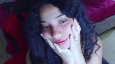 Emma969 live cam on Cam4