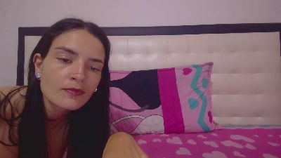 EmmaHerby live cam on Cam4
