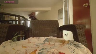 EmmaHerby live cam on Cam4