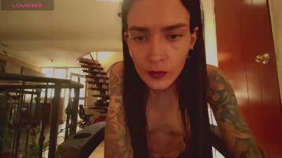 EmmaHerby live cam on Cam4