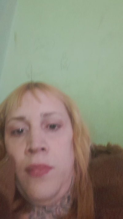 EmmaLou live cam on Cam4