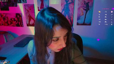 Emma_Luna059 live cam on Cam4
