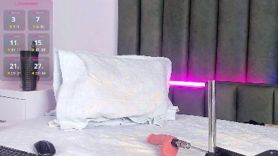 Emma_Rossiii live cam on Cam4