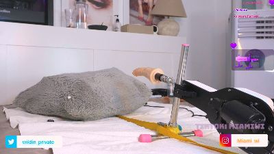 Emma_babe live cam on Cam4