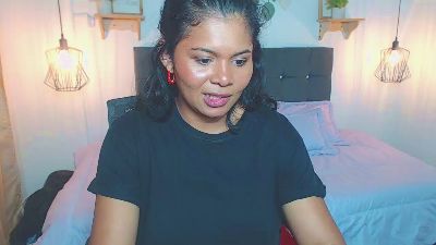 Emma_hassani live cam on Cam4