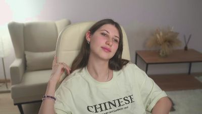 EmmalineBucaro live female webcam from Spain