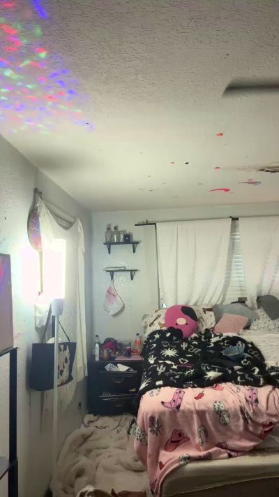 Emmataylor4u live cam on Cam4