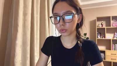 EmmieMatkowsky live cam on Cam4
