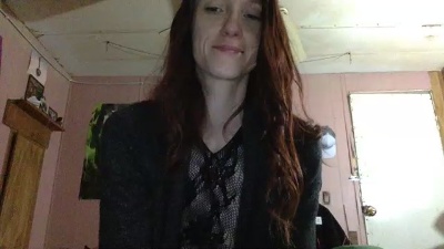 Emmihugs19 live cam on Cam4