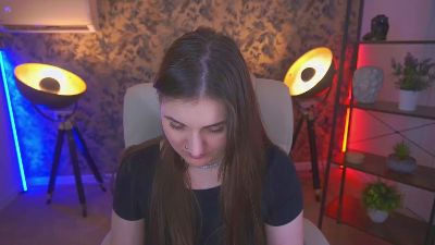EmmyCharm live cam on Cam4