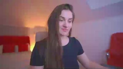 EmmyCharm live cam on Cam4