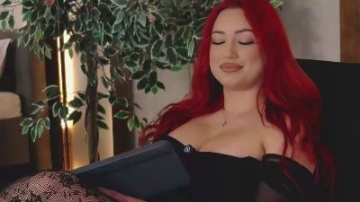 Emyhilton live cam on Cam4
