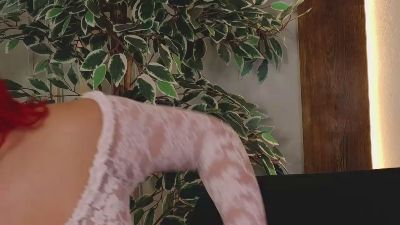 Emyhilton live cam on Cam4