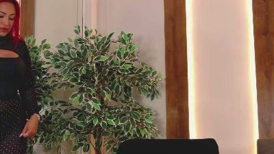Emyhilton live cam on Cam4