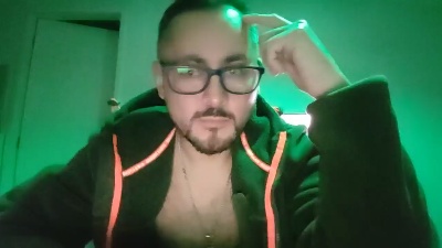 Enanolatino live cam on Cam4