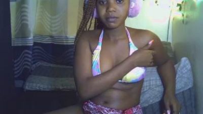 Enchantedvee live cam on Cam4
