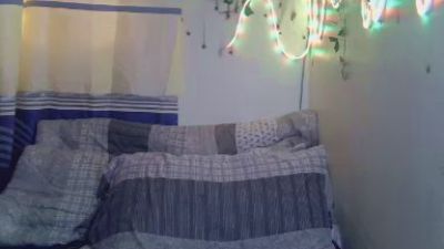 Enchantedvee live cam on Cam4