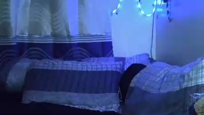 Enchantedvee live cam on Cam4
