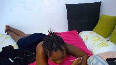 Enchantedvee live cam on Cam4