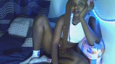 Enchantedvee live cam on Cam4