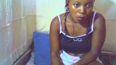 Enchantedvee live cam on Cam4