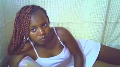 Enchantedvee live cam on Cam4