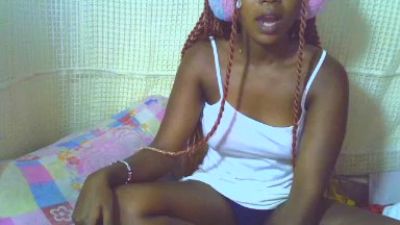 Enchantedvee live cam on Cam4