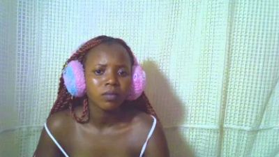 Enchantedvee live cam on Cam4