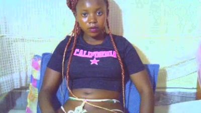 Enchantedvee live cam on Cam4